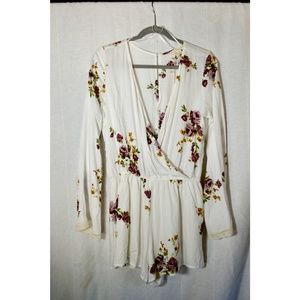 NWT Love Stitch Floral Romper